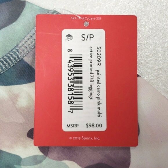 SPANX Booty Boost Active Printed 7/8 Leggings Painted Camo Women's Small - Picture 3 of 14